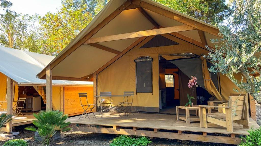 Il Pampaleone Glamping And Resort Acireale Eksteriør bilde